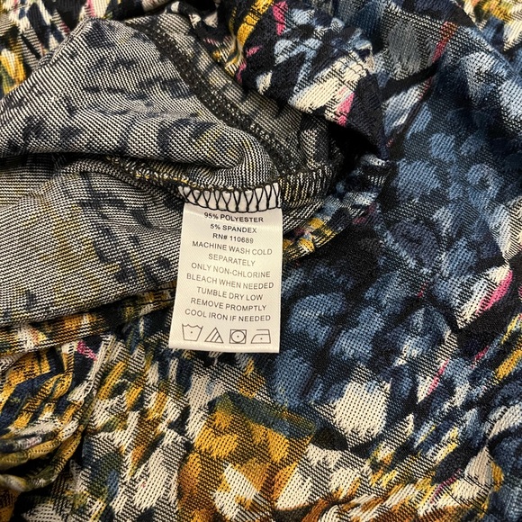 Attitudes By Renee Cold Shoulder Knit Top XL Blue Gold Black White - Picture 4 of 5